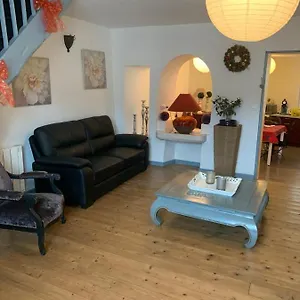 Apartamento Triplex Meublé Hyper Centre St Céré 3 120 M2 8 Pers Max, Saint-Céré